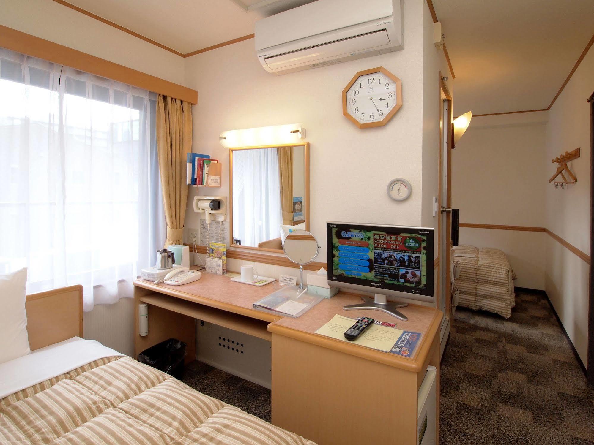 Toyoko Inn Sendai-Eki Nishi-Guchi Chuo Exterior foto